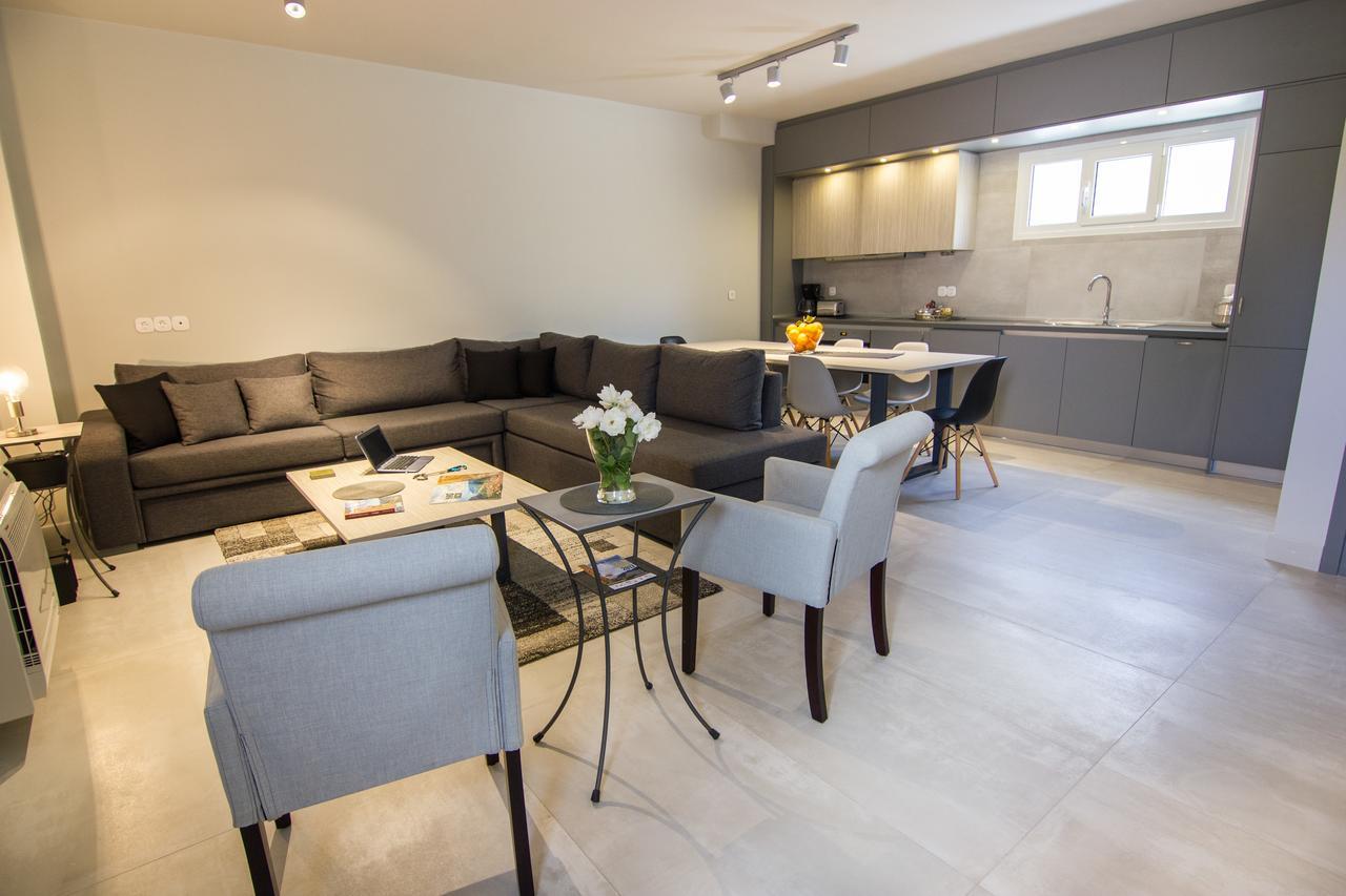 Amera - Troumpas Family Apartments Leonidio Ngoại thất bức ảnh