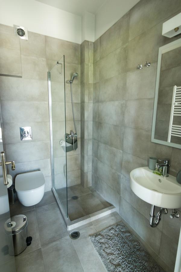 Amera - Troumpas Family Apartments Leonidio Ngoại thất bức ảnh