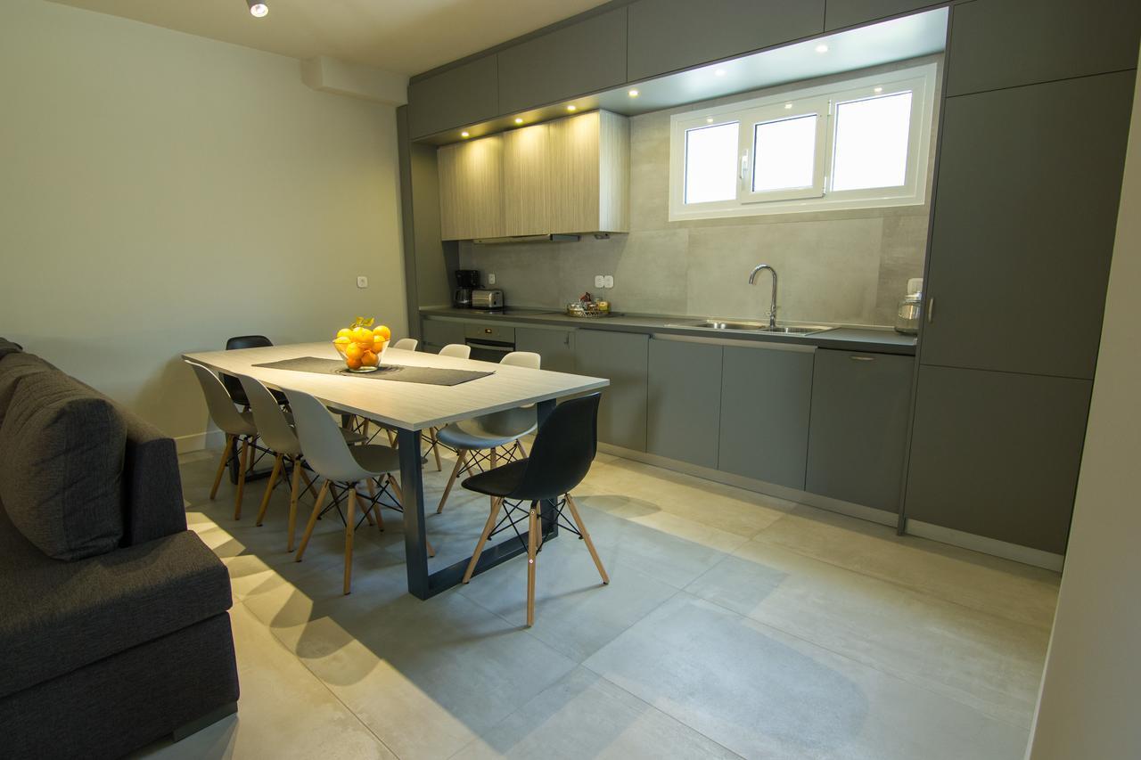Amera - Troumpas Family Apartments Leonidio Ngoại thất bức ảnh