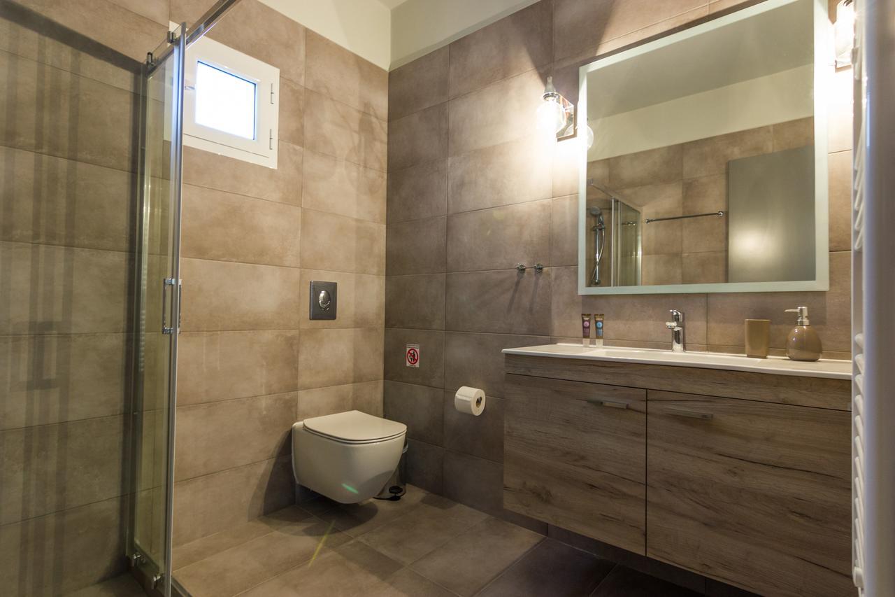 Amera - Troumpas Family Apartments Leonidio Ngoại thất bức ảnh